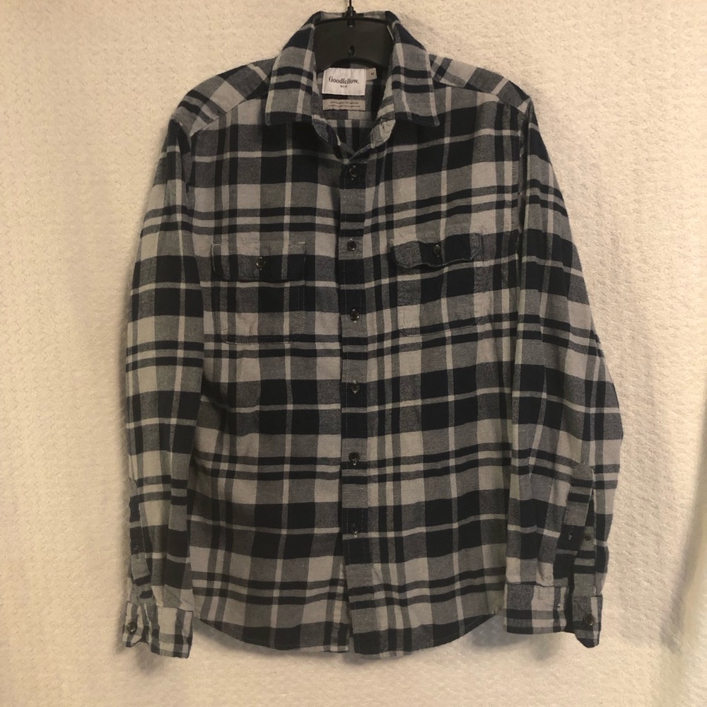 Goodfellow Men’s Long Sleeve Grey and Navy Flannel Button Up - Size M